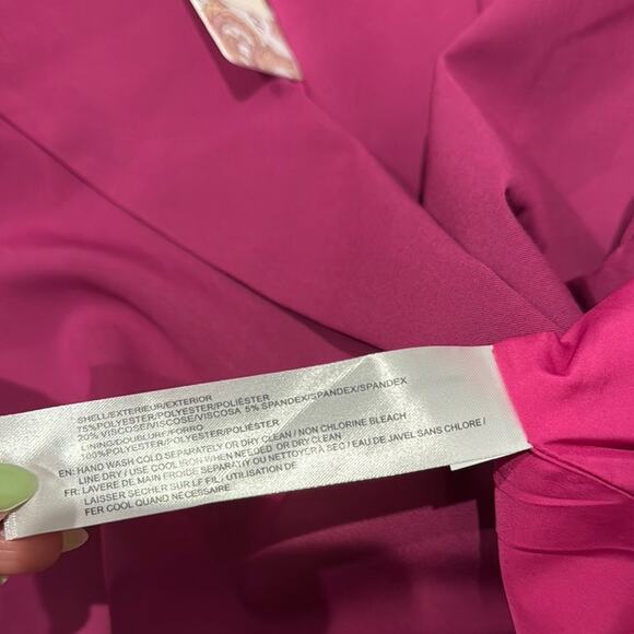 Band of the Free NWT lined Vibrant Pink Oversized Blazer with shoulder Pads. - Picture 9 of 9